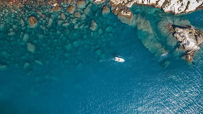 Rent Boats CBE cap camarat 625