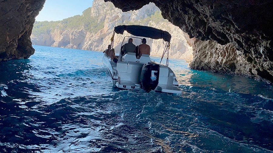Rent Boats CBE nireusccl620