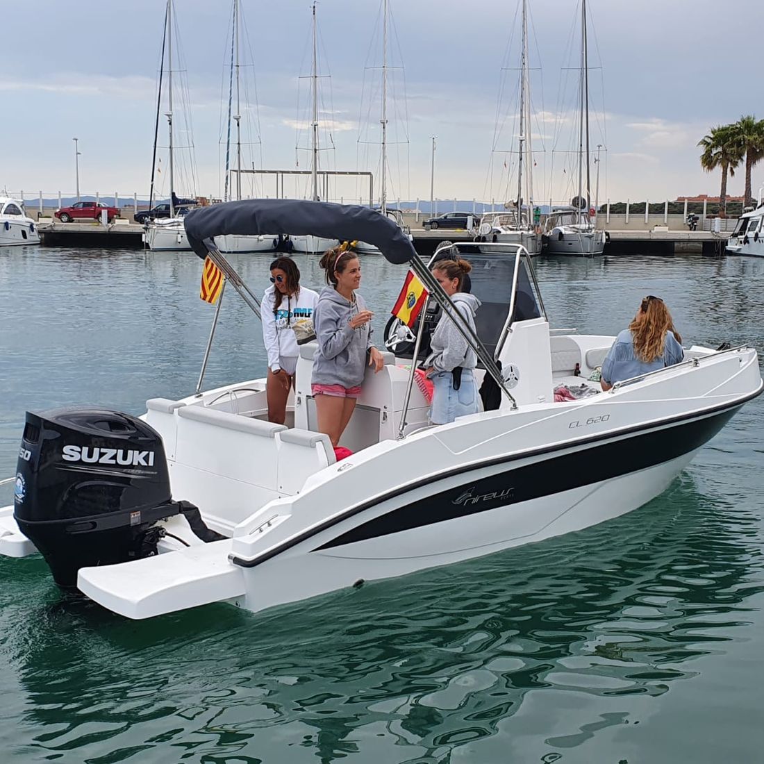 Rent Boats CBE nireusccl620