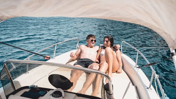Rent Boats CBE saver 520