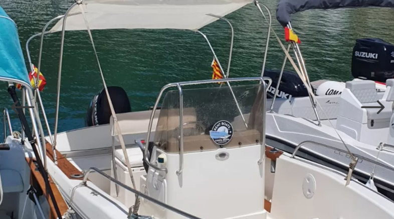 barco disponible para alquilar