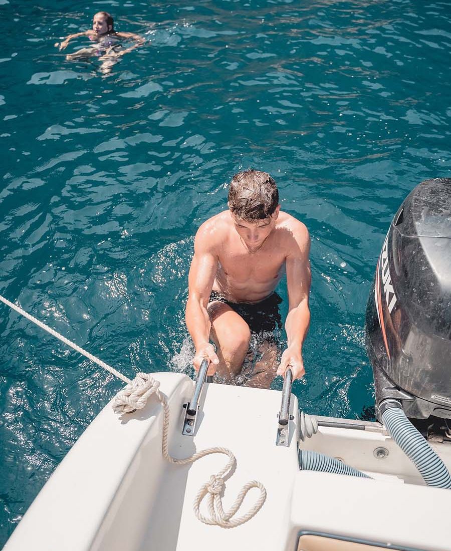 Rent Boats CBE saver 520