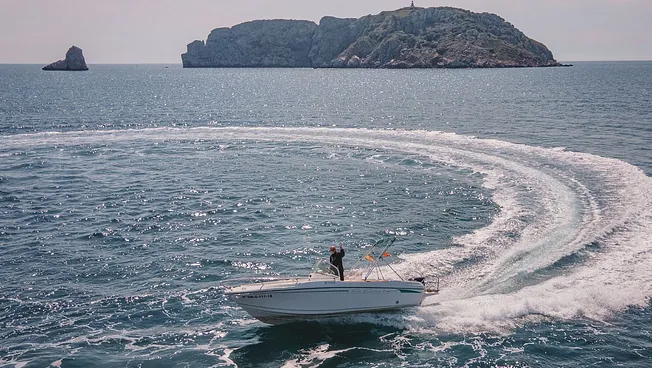 Rent Boats CBE cap camarat 625